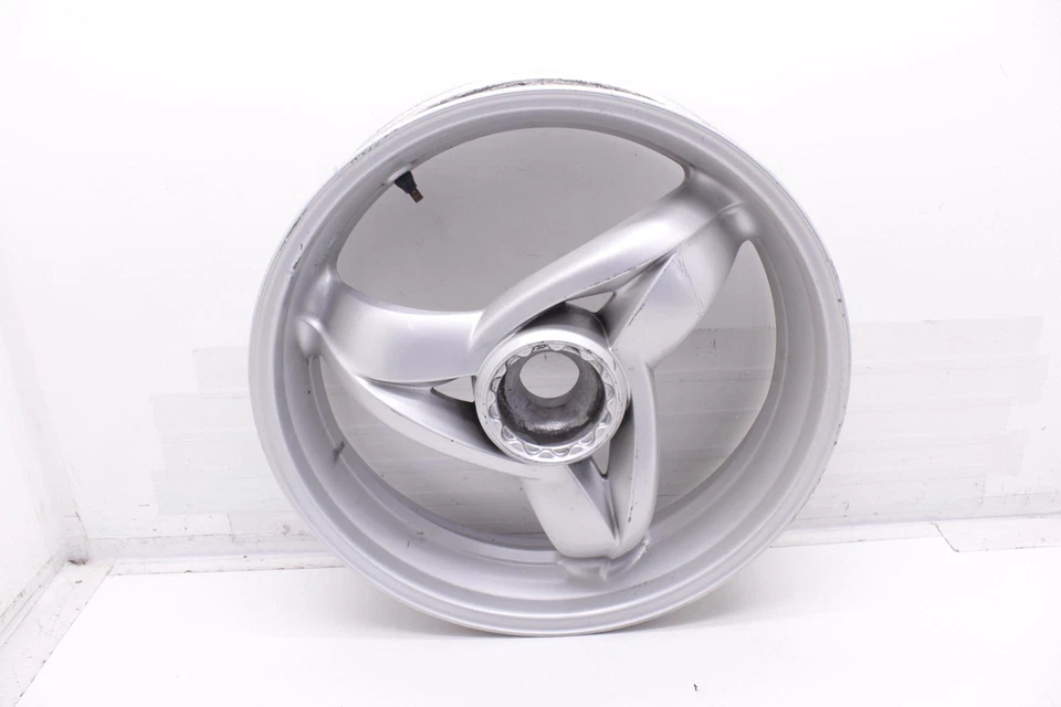 Llanta trasera BMW F650CS 05 OEM  Foto 2 de 4