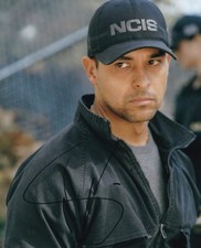 Wilmer Valderrama signed autograph 20x25cm NAVY NCIS in person autograph ACOA