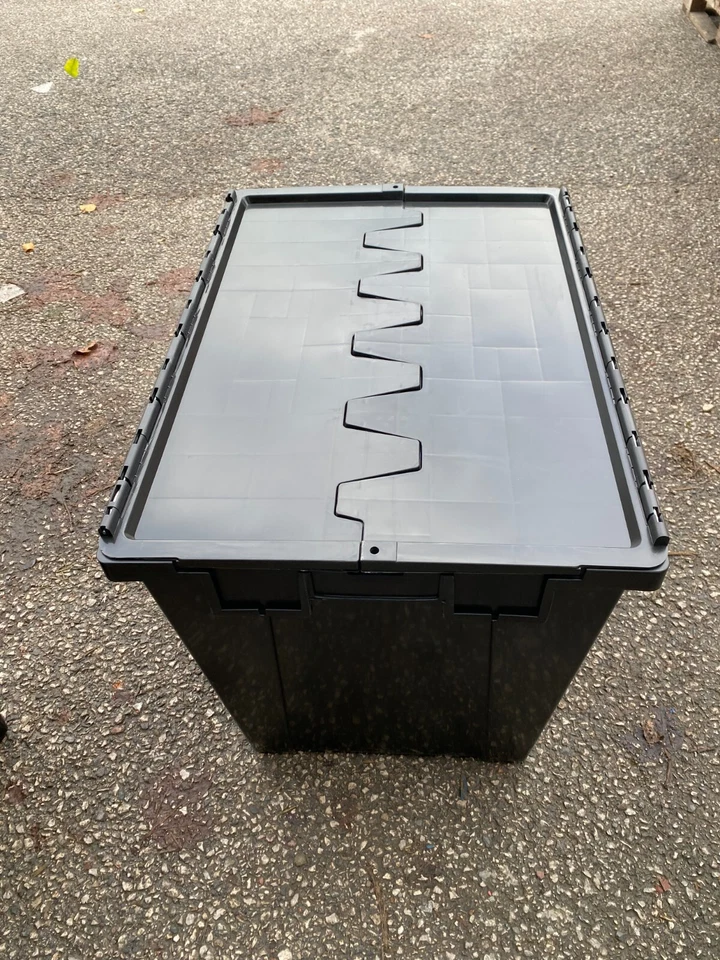 Heavy Duty Plastic Storage Boxes Containers Crates With Lids 150L Extra Large - Image 3 of 4