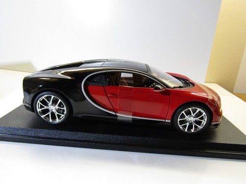 Maisto Diecast 1:18 Scale Model Bugatti Chiron Red/Black - Picture 10 of 14