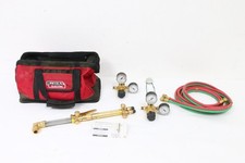 HARRIS Model 85 with Cutting Torch 8F41, Gauges, Gas Hoses And Carry Case
