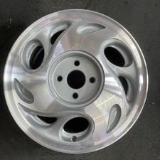 General Motors Machined Grey Saturn Series Oem Wheel 15 1995-2001 7007