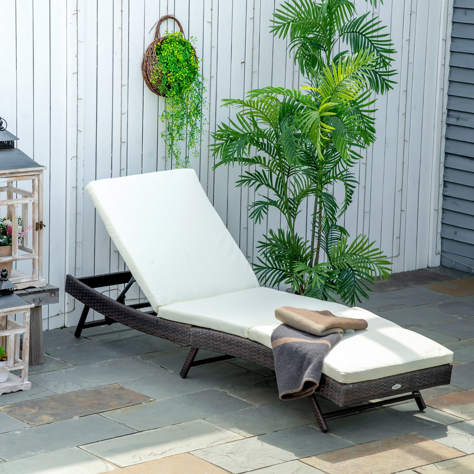 Cushioned Outdoor Furniture