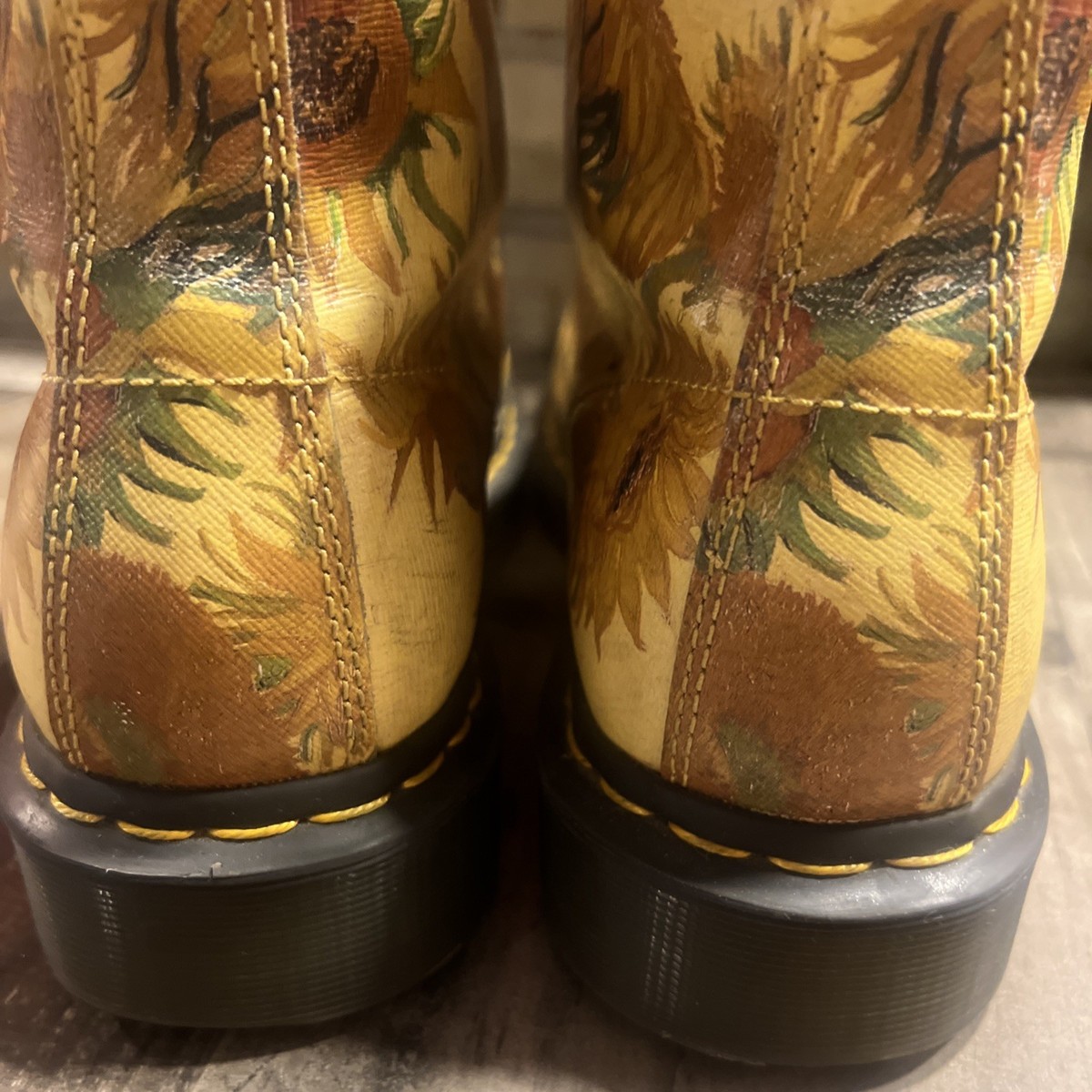 Dr. Martens 1460 The National Gallery
Van Gogh Sunflowers Mens size 10 NEW!!! Dr Martens 1460 Van Gogh Sunflowers National Gallery Boots  main image 3