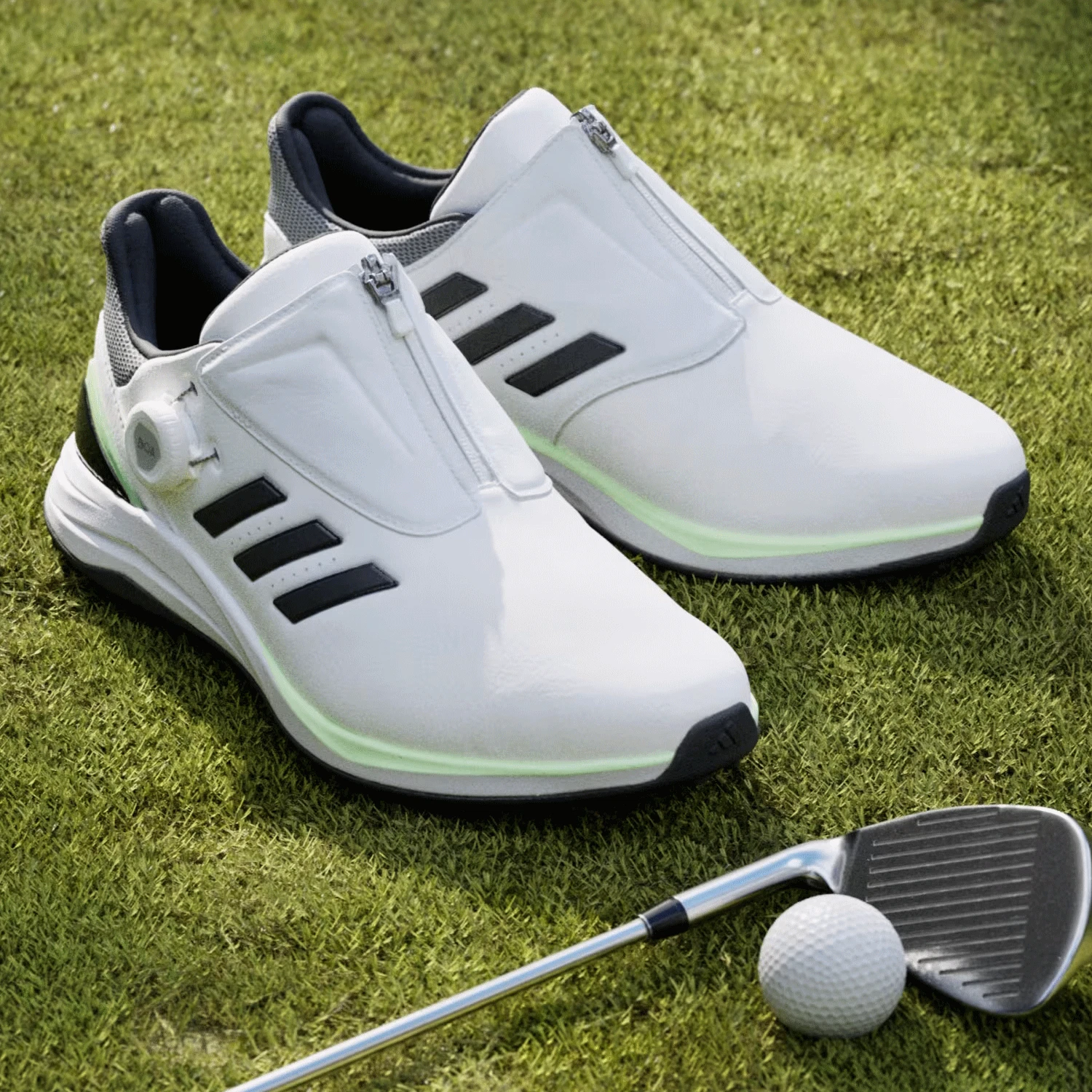 adidas Solarmotion BOA 24 Mens SIZE 8 9 10 Spikeless Golf Shoes Waterproof White
Opens in a new wind