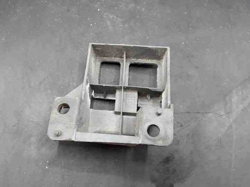 VW CRAFTER 30-50 Flatbed  2F Stoßstangenhalter vorne rechts 25513400