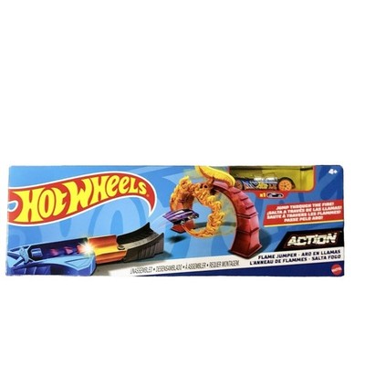 NEW 2012 Hot Wheels Flame Jumper Track Set Race Car Toy