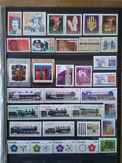 LOT DE TIMBRES CANADA NEUFS