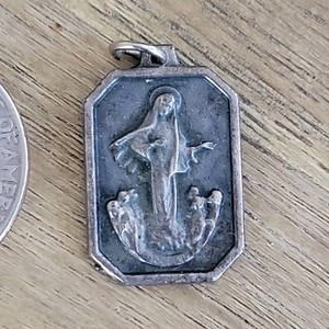 Christian Medal Pendant Virgin Mary Church Design Silver Tone
