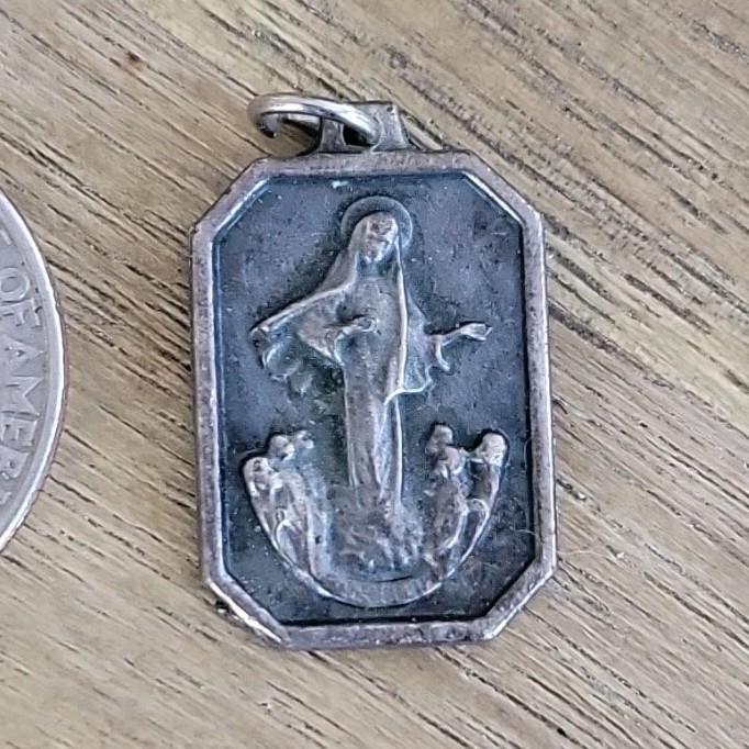 Christian Medal Pendant Virgin Mary Church Design Silver Tone