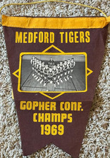 1969 Vintage Medford Tigers (MN) Gopher Conference Champions Basketball Banner