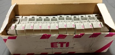 Lot Of 12  ETI Fuse Disconneter 002540011 EFD