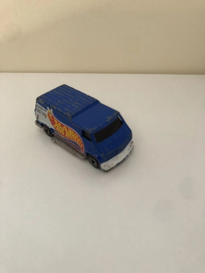 FURGONETA PERSONALIZADA CORGI JUNIORS Hot Wheels Racing Team Vintage HOT ROD  Foto 2 de 4