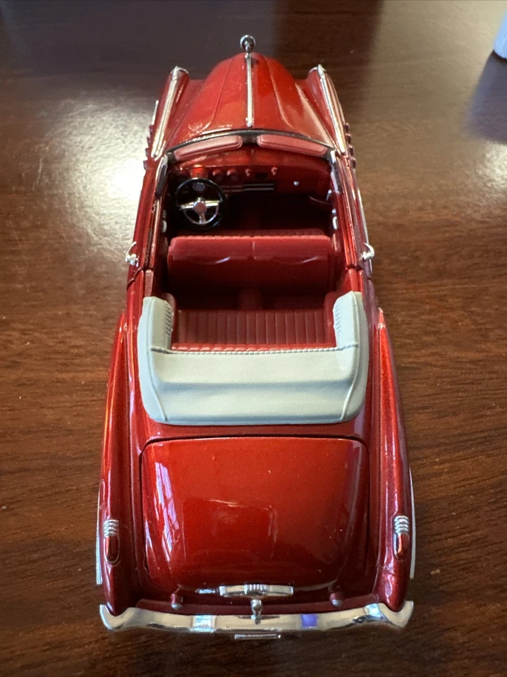 Buick Roadmaster 1949 convertible - escala 1/32 firma modelos diecast H7 Foto 2 de 4