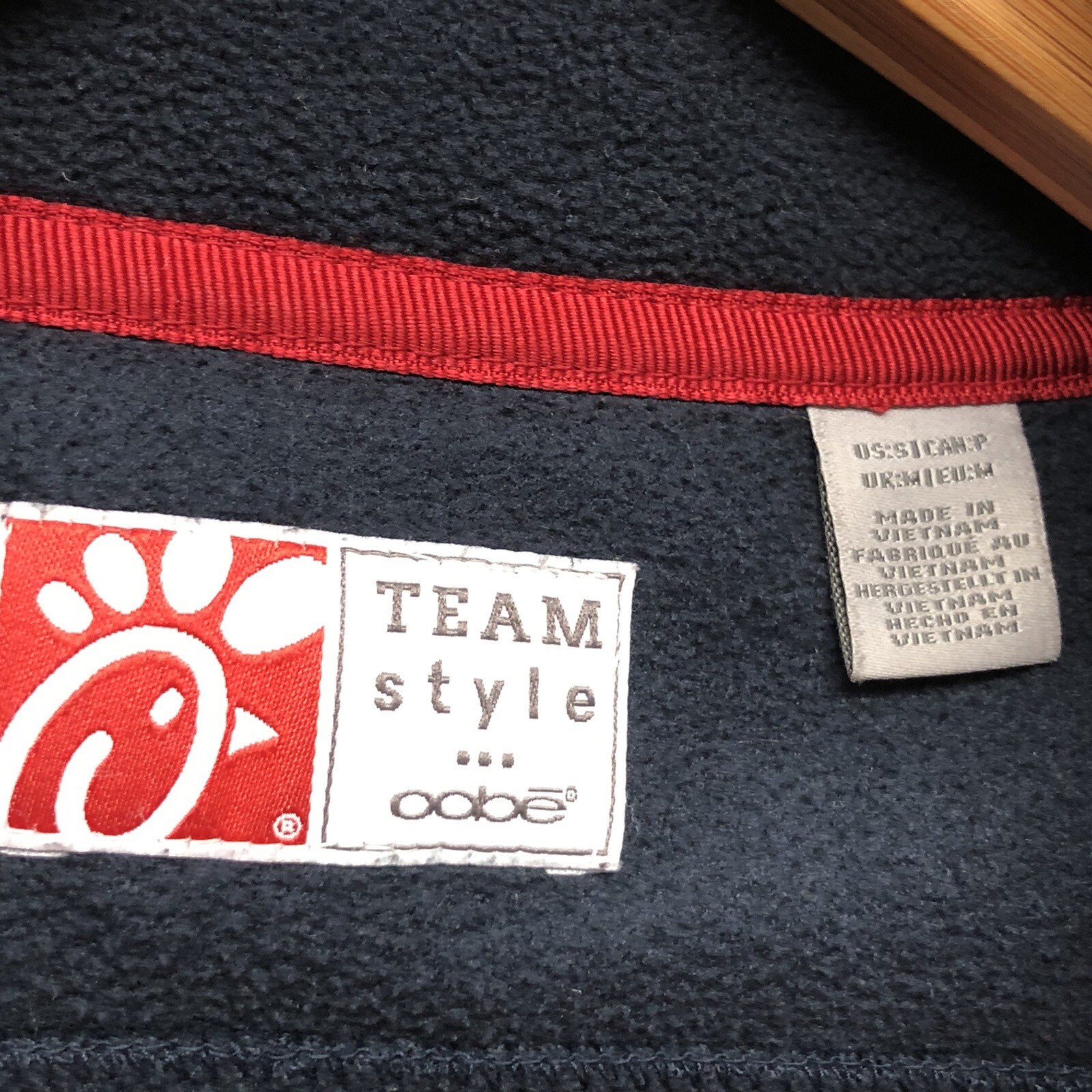 Oobe ChickFilA Team Employee Uniform Fleece Jacket … Gem
