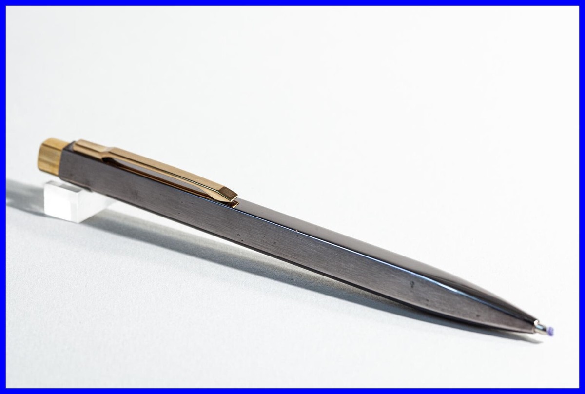 1990s design Montblanc LEONARDO N° 20240 Ball Point Pen in