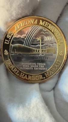 2004 Remember Pearl Harbor USS Arizona 1 oz .999 Silver Coin w/24K