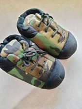 NEW OVERSIZED COMFORTABLE CAMOFLAUGE SLIPPERS-LARGE MENS 9-12