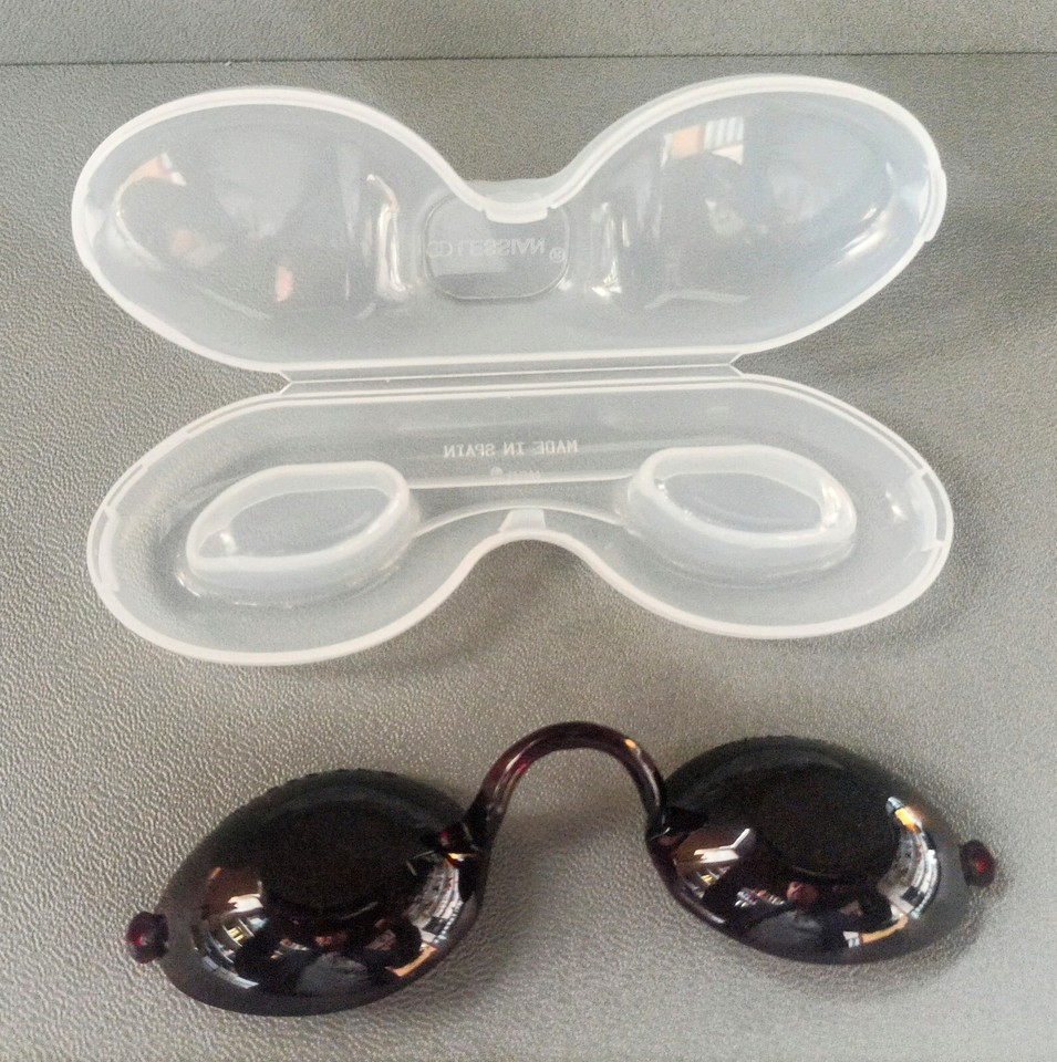 New Quality Full Vision Sunbed Tanning Eyewear UV Eye Protection