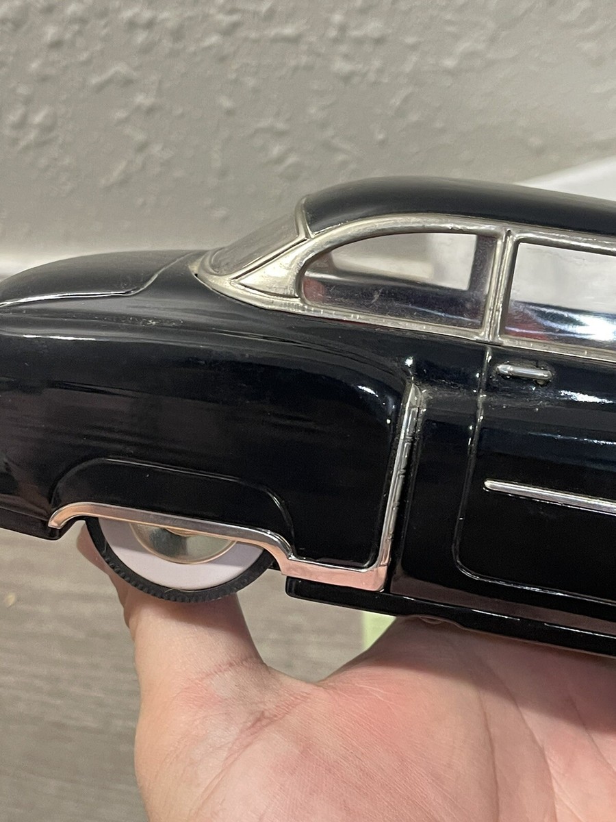 1/18 TYPE 1950 CADILLAC SEDAN TIN Car MADE IN JAPAN 50's BLACK