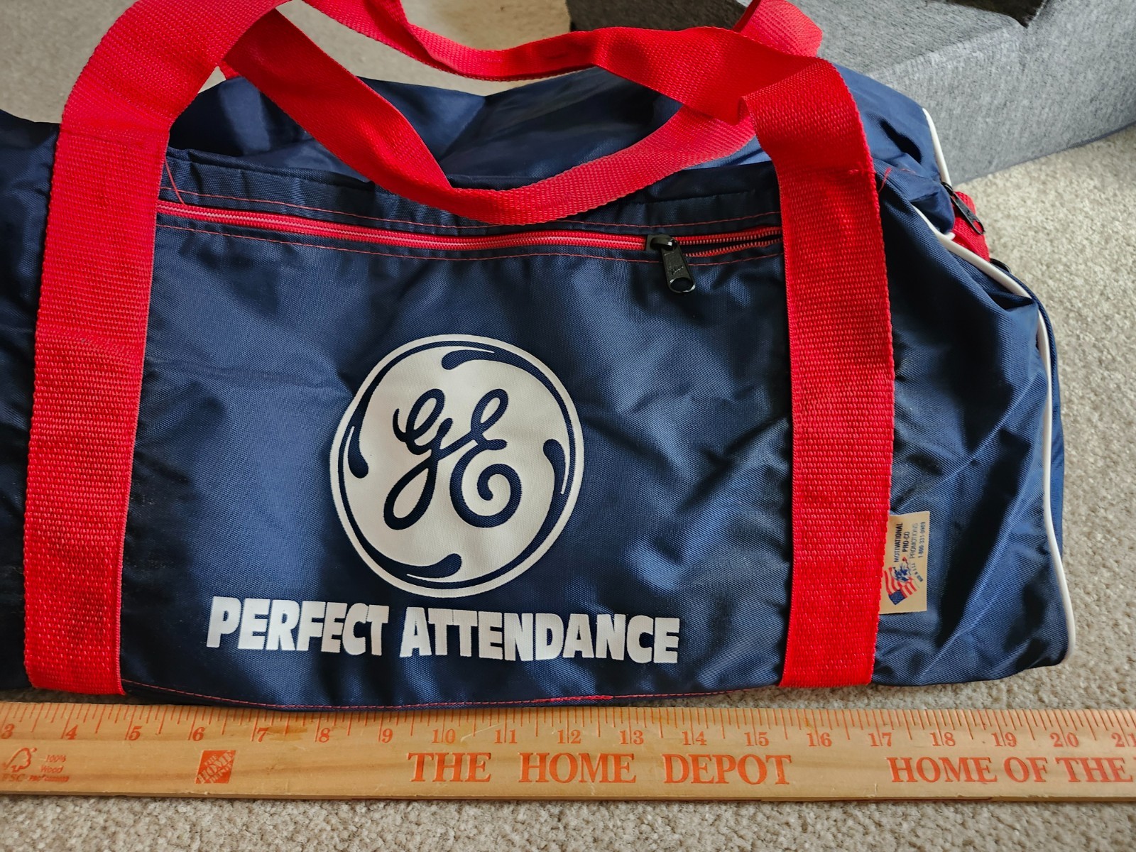 Vintage PERFECT ATTENDANCE LARGE DUFFLE BAG/UNUSED  21" LONG-SHOULDER/CARRY-ON