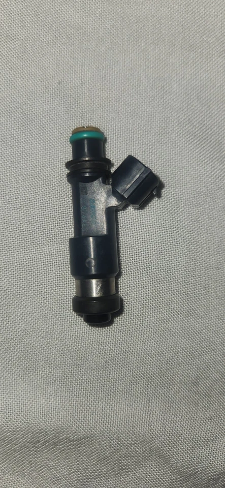 Inyectores de combustible Denso para Mitsubishi Eclipse 2006-2012 2,4 L 2007 2008 2009 2010 Foto 3 de 4