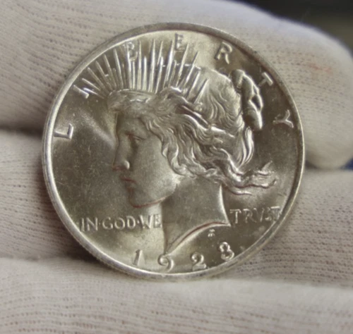 1923 US Peace Silver Dollar $1 Nice Unc.