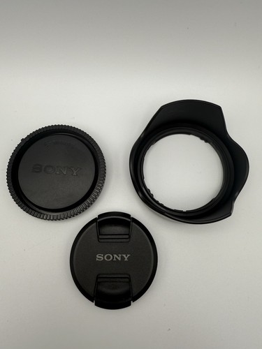 Silver 18-55mm f/3.5-5.6 OSS Lens SEL1855 for Sony E-mount Cameras (Hood & Caps) - Picture 4 of 16