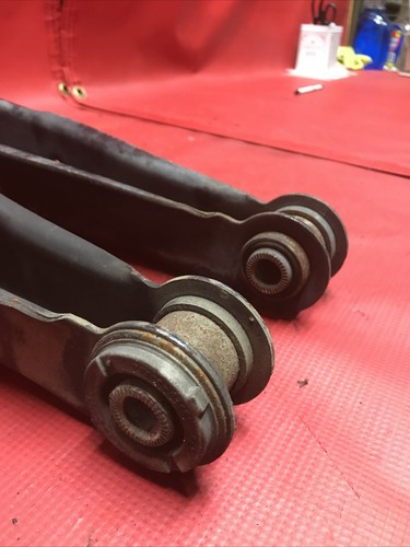 2008 LEXUS IS250 REAR RIGHT/LEFT LOWER CONTROL ARM SET OEM - Picture 5 of 5