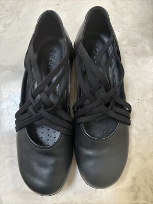 ecco womens babett criss cross black leather slip on flat sz 40/9