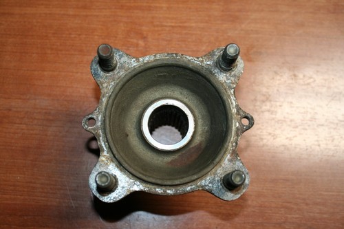 1985 Honda ATC 250SX Rear Wheel Hub Right OEM 85 H - Picture 8 of 11