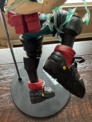My Hero Academia 12" Collector Figure - Izuku Midoriya - w/ Stand Complete 2021 - Picture 7 of 15