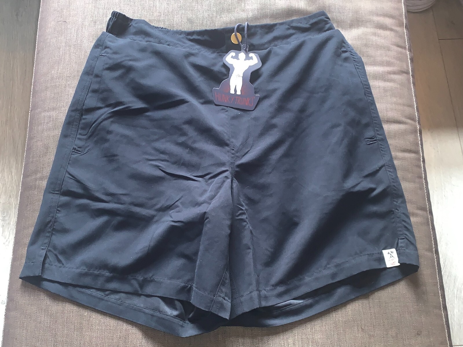 Picture 1 of 1