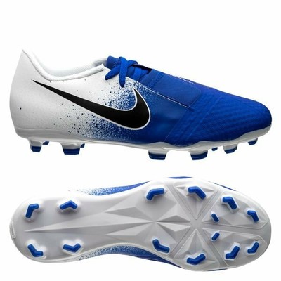 nike phantom vnm cleats
