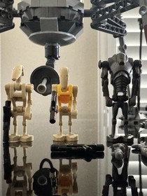 LEGO Star Wars Separatist Spider Droid 7681 Complete Set with Minifigures