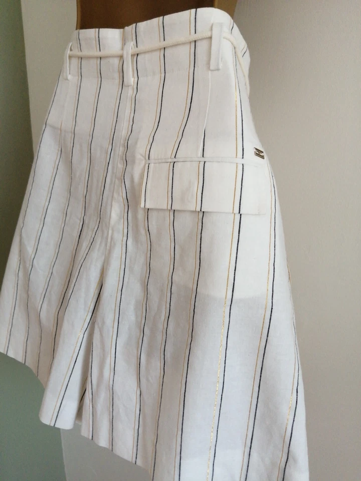 Tommy Hilfiger Shorts Size 10 Desert Escape cream white gold pinstripe NEW - Image 3 of 4