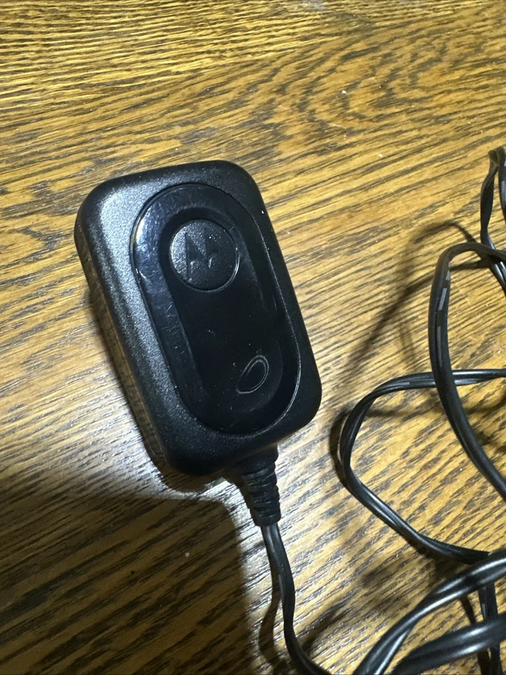 Motorola AC Power Supply Model No. FMP5185B SPN5158B Phone Charger  Mini USB - Image 3 of 3