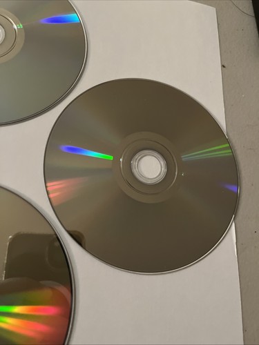 RAGE - Games For Windows - 3 DISCS PC DVD Discs Only Computer Game - Picture 7 of 7
