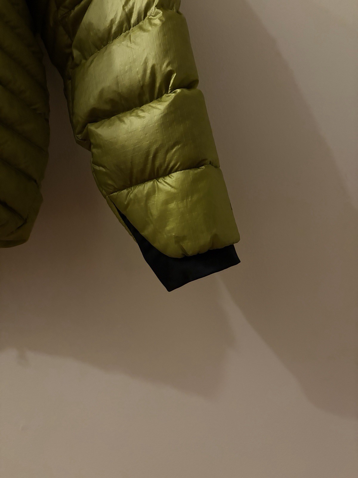 Mountain hardware ALPINE DOWN JACKET Medium Moon … - image 2