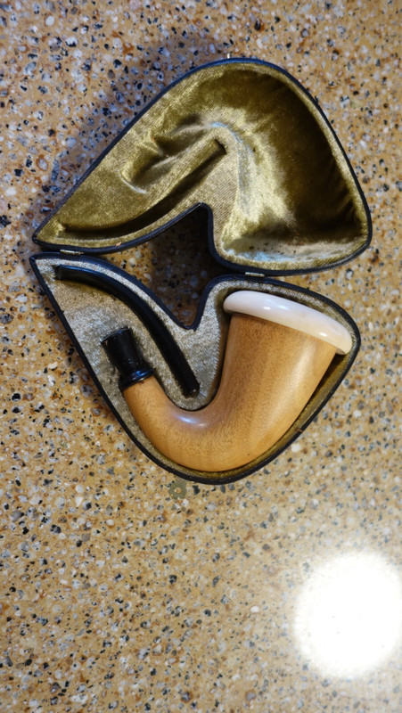 SMS Meerschaum Calabash Pipe – Original Leather Case – Lightly Used Estate Pipe