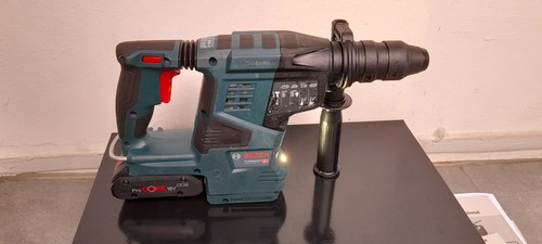 BOSCH Akku-Bohrhammer GBH 18V-28 CF 2x 18V/4,0Ah ProCore + Ladest. Teils gebr. ! - Bild 20 von 24