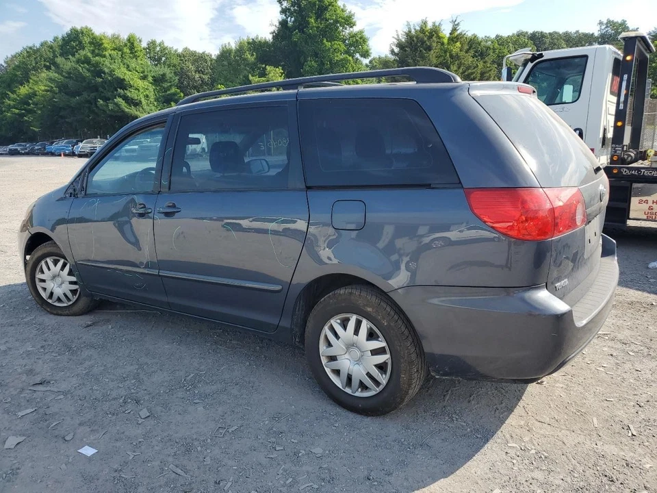 Used Hood fits: 2010 Toyota Sienna Grade A - Imagem 4 de 4