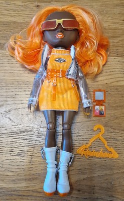 Rainbow High Michelle St Charles Orange Modepuppe Kombiversand