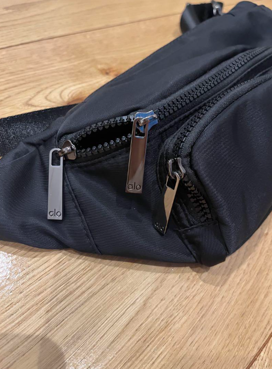 🌟Alo Yoga Explorer Waist Bag Black Travel Crossbody Fanny Pack