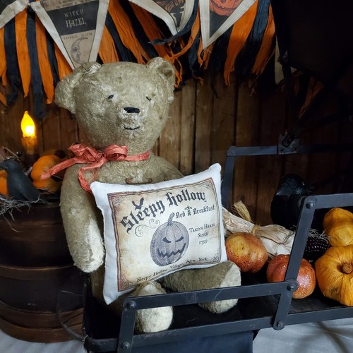 VINTAGE STEAMPUNK VICTORIAN STYLE HALLOWEEN SLEEPY HOLLOW TUCK BOWL FILL PILLOW - Picture 2 of 9