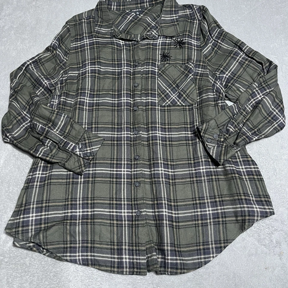 Top tórrido para mujer 3X túnica boho verde a cuadros con botones detalle de cuentas Foto 2 de 4