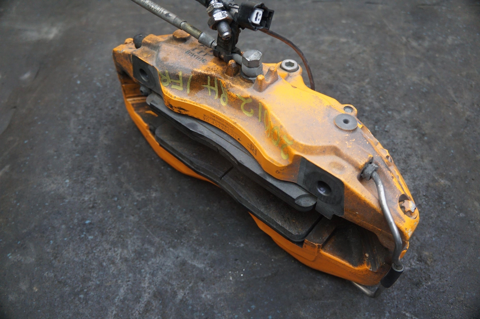 Front Right Passenger Side Brake Caliper CCM 11C0064CP.06 McLaren 570S 17 *NOTE