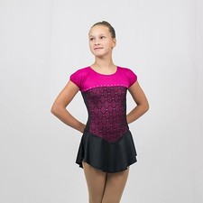 Ice Skating Figure Skating Berry/Black dress size Medium Child 8-10 years