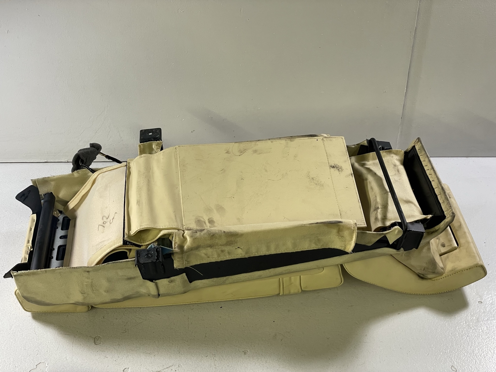 09-13 Bentley Continental Flying Spur Rear Center Armrest Console Phone Option 