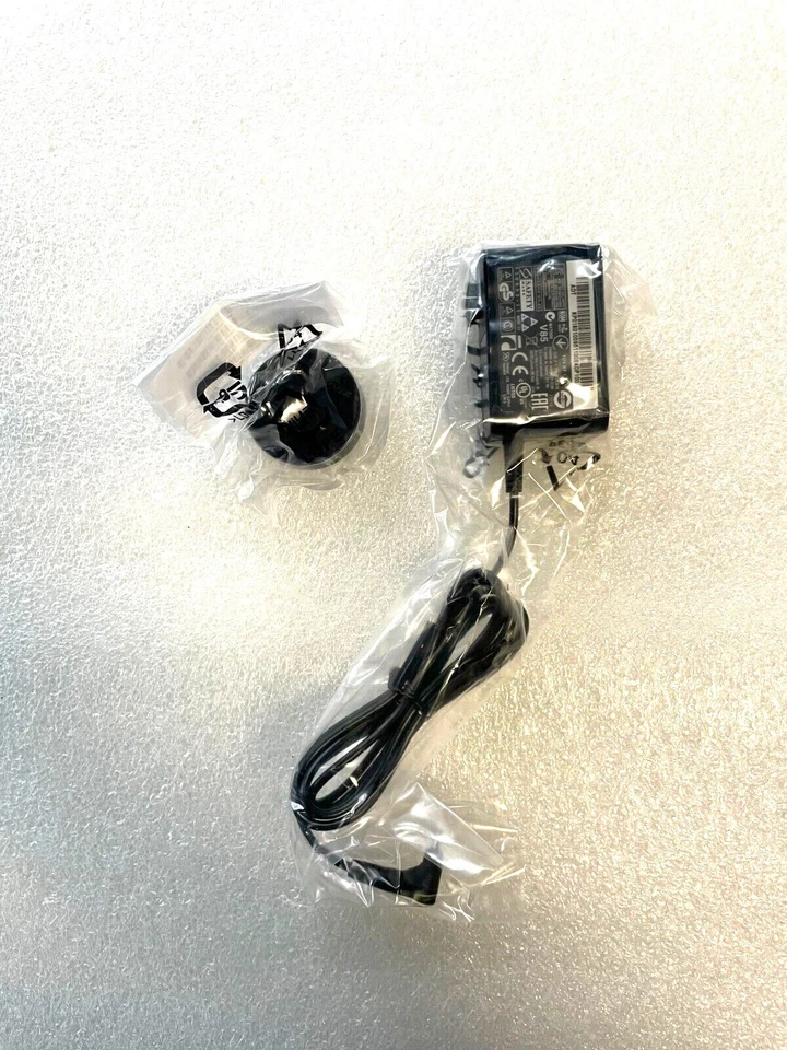 Genuine Acer Switch 10/Switch 11 AC Adaptor 18W 12V 1.5A  ADP-18TBC KP.01801.009 - Image 2 of 4